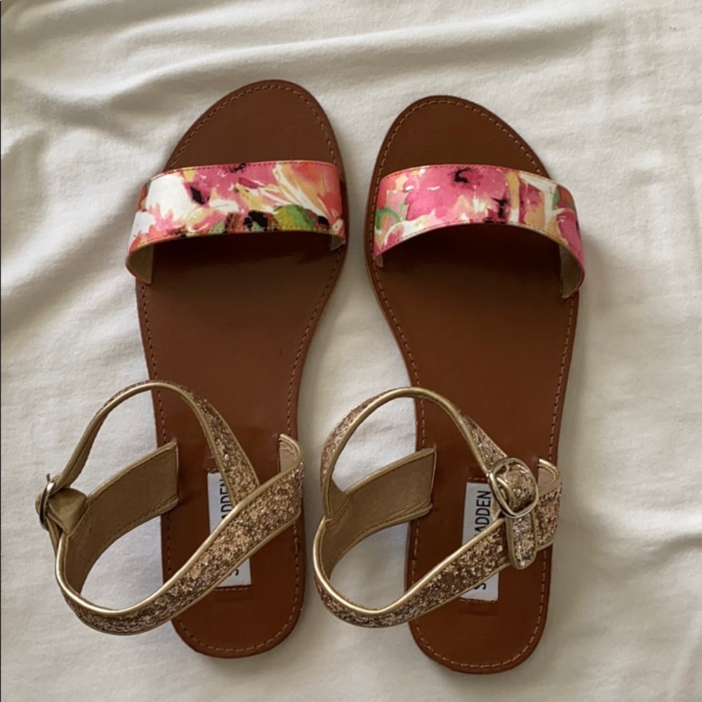 New w/o tags Steve Madden strappy glitter sandals